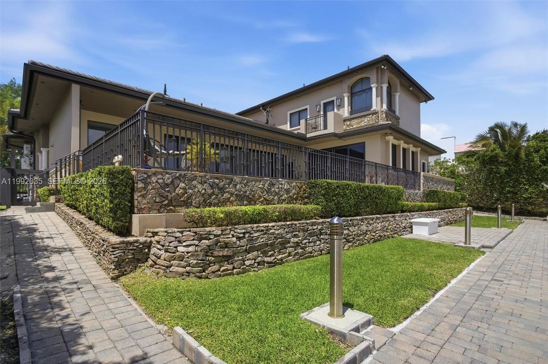 En Venta: $6,900,000 (4 camas, 4 baños, 3668 Pies cuadrados)