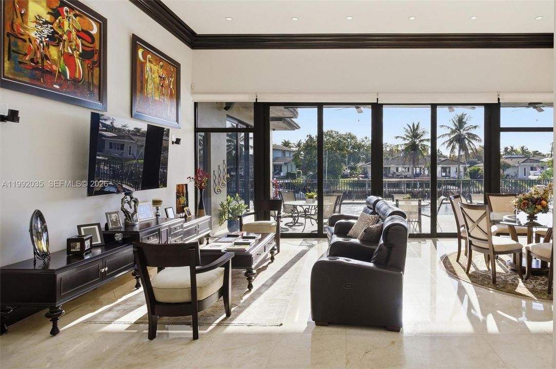 En Venta: $6,900,000 (4 camas, 4 baños, 3668 Pies cuadrados)
