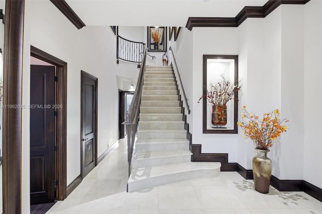 En Venta: $6,900,000 (4 camas, 4 baños, 3668 Pies cuadrados)