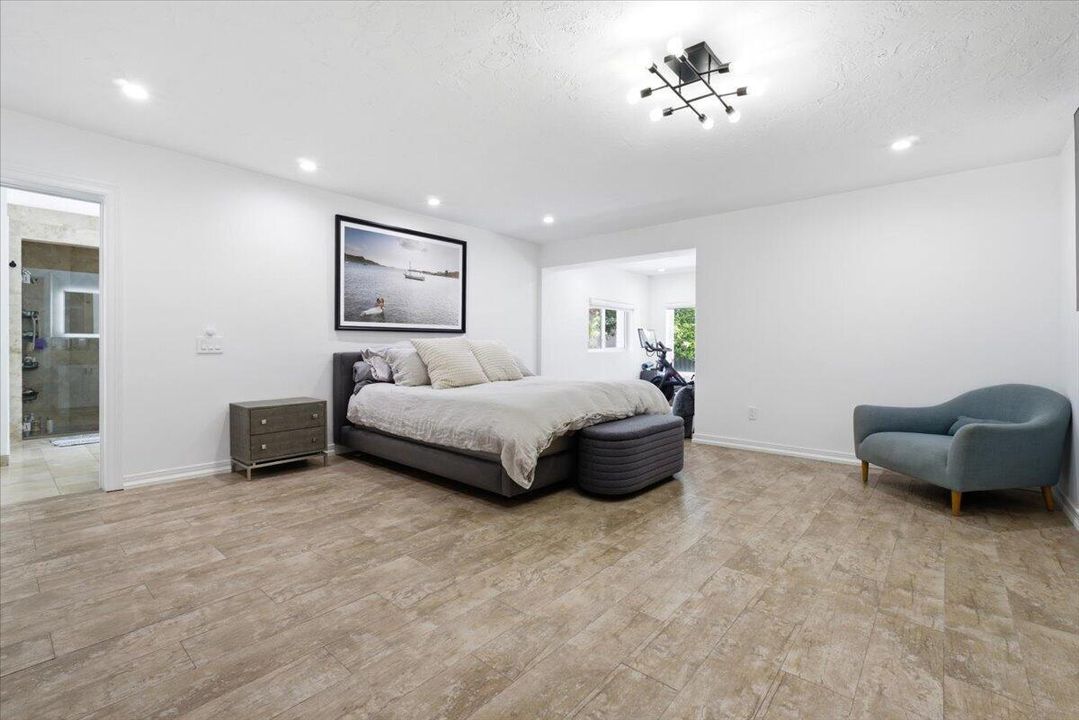 42-Master Bedroom