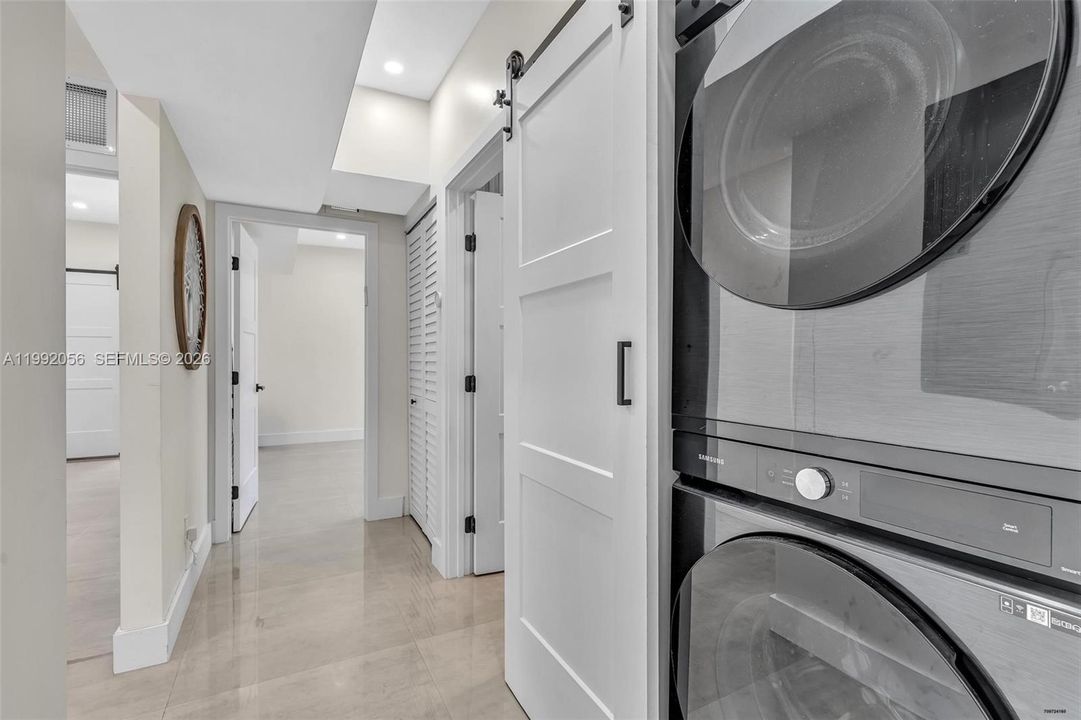 На продажу: $999,900 (3 спален, 2 ванн, 1366 Квадратных фут)