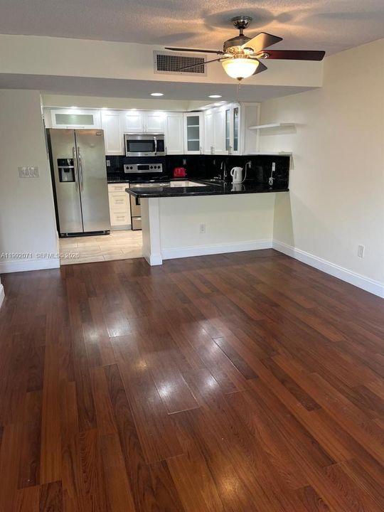 В аренду: $2,550 (3 спален, 2 ванн, 1152 Квадратных фут)