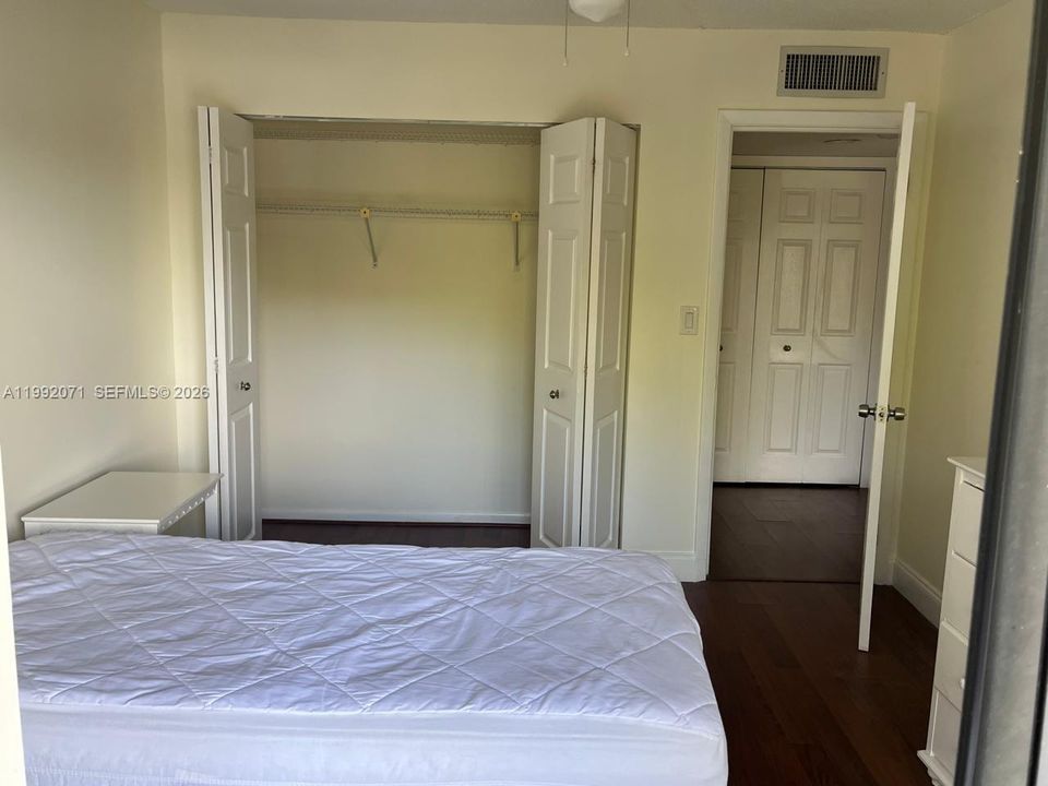 В аренду: $2,550 (3 спален, 2 ванн, 1152 Квадратных фут)