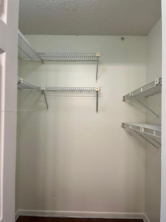 В аренду: $2,550 (3 спален, 2 ванн, 1152 Квадратных фут)