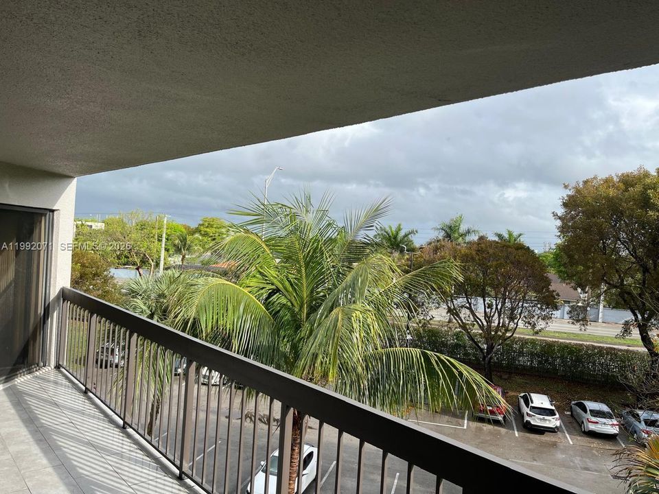 В аренду: $2,550 (3 спален, 2 ванн, 1152 Квадратных фут)