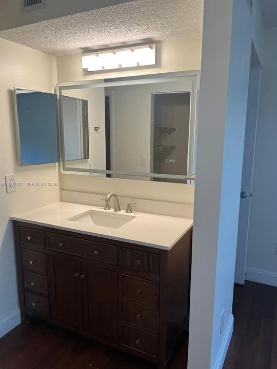 В аренду: $2,550 (3 спален, 2 ванн, 1152 Квадратных фут)