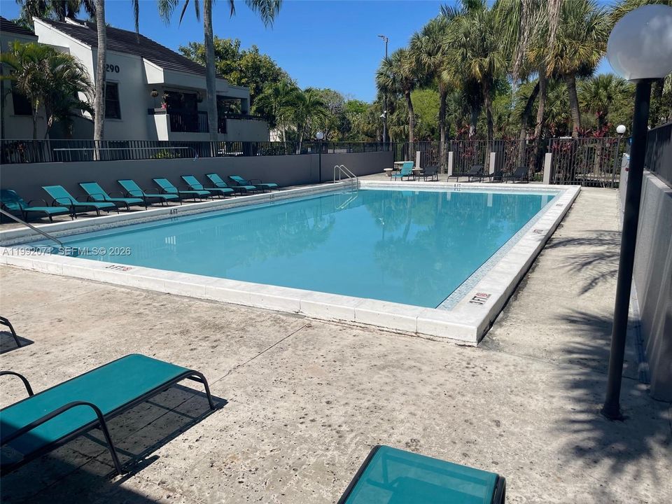 В аренду: $2,550 (3 спален, 2 ванн, 1152 Квадратных фут)