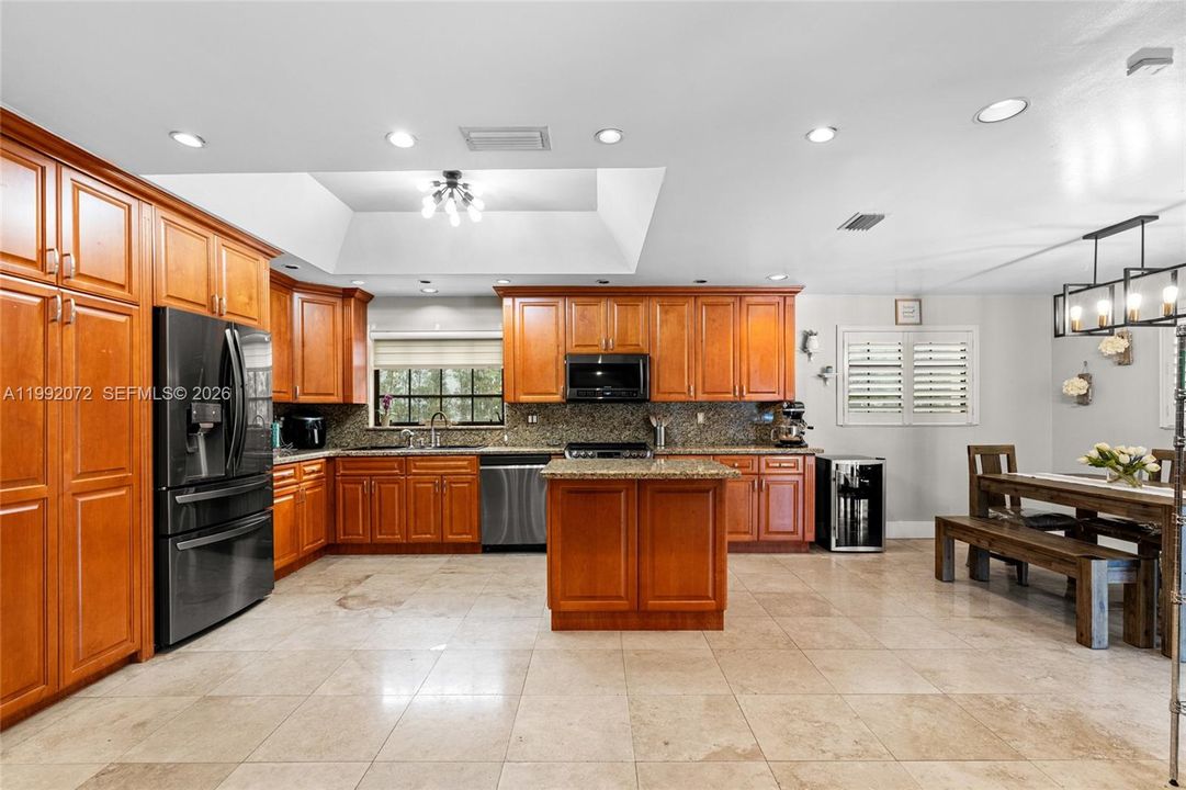 For Sale: $1,299,999 (5 beds, 5 baths, 4269 Square Feet)