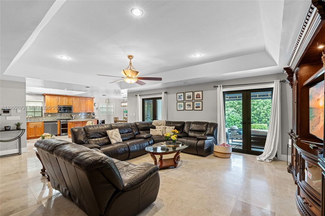 For Sale: $1,299,999 (5 beds, 5 baths, 4269 Square Feet)