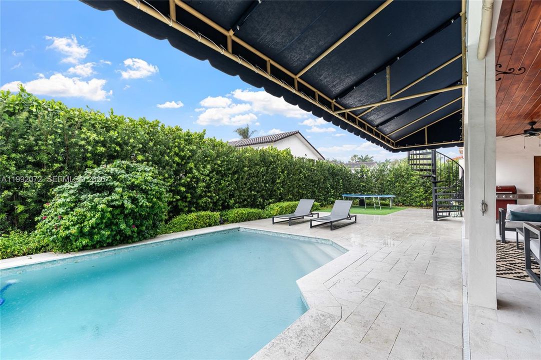 For Sale: $1,299,999 (5 beds, 5 baths, 4269 Square Feet)