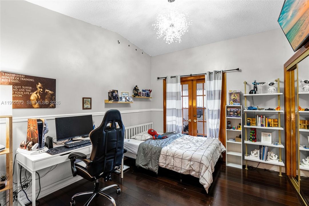 second upstairs bedroom