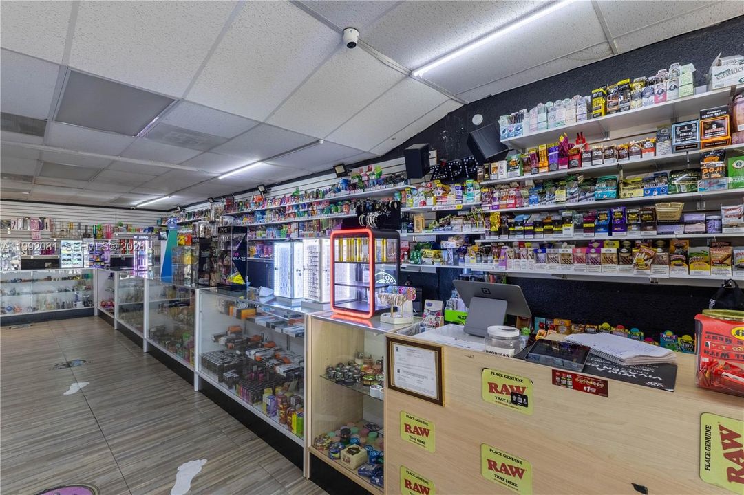 На продажу: $350,000 (0 спален, 0 ванн, 0 Квадратных фут)