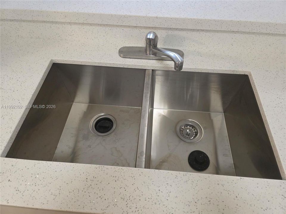 En Venta: $265,900 (1 camas, 1 baños, 710 Pies cuadrados)
