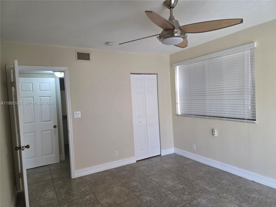 En Venta: $265,900 (1 camas, 1 baños, 710 Pies cuadrados)