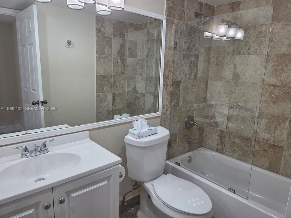 En Venta: $265,900 (1 camas, 1 baños, 710 Pies cuadrados)