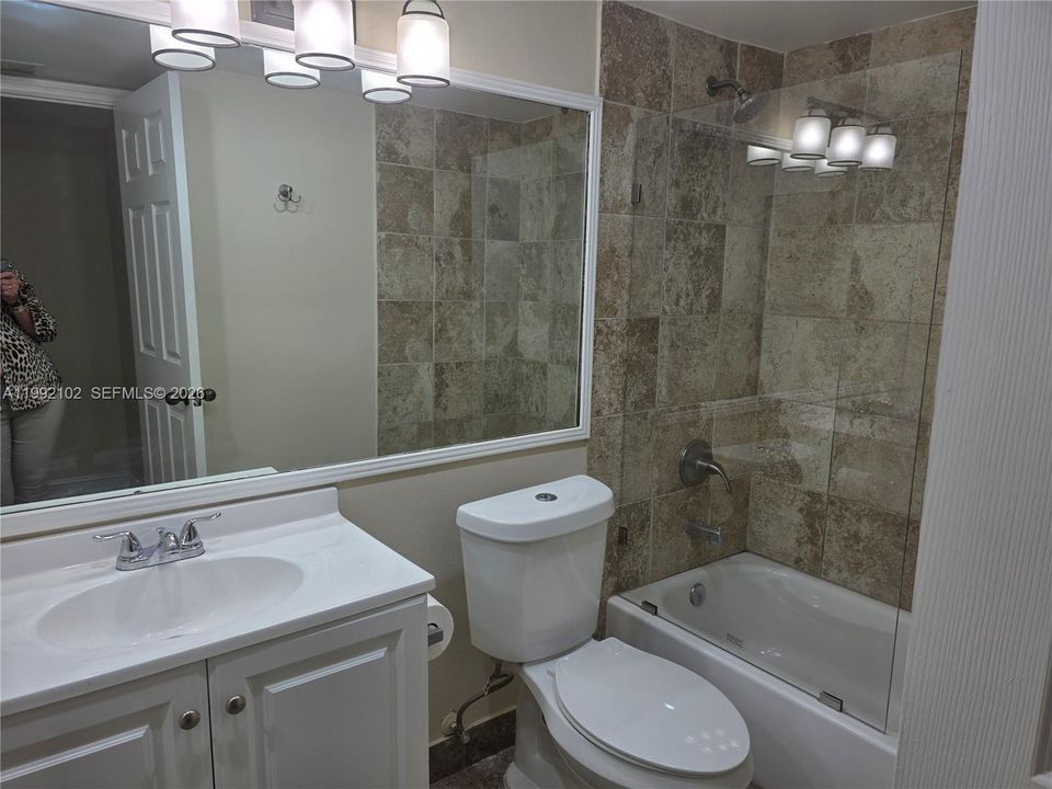 En Venta: $265,900 (1 camas, 1 baños, 710 Pies cuadrados)