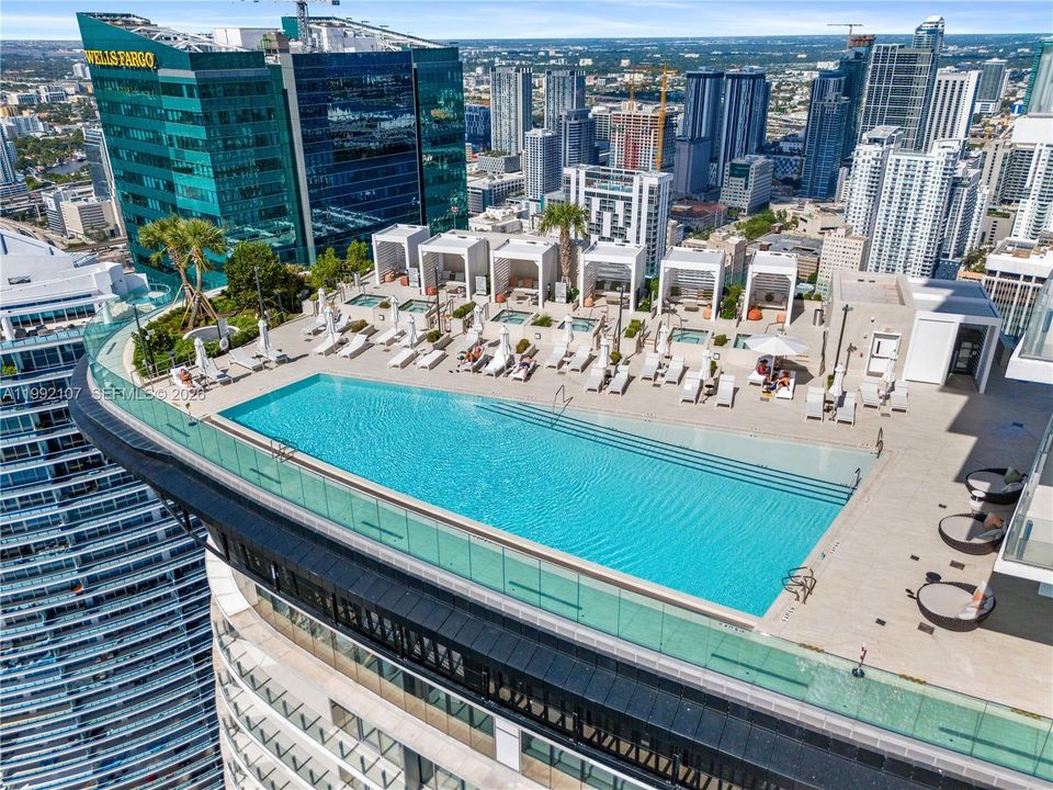 На продажу: $4,690,000 (3 спален, 4 ванн, 2742 Квадратных фут)