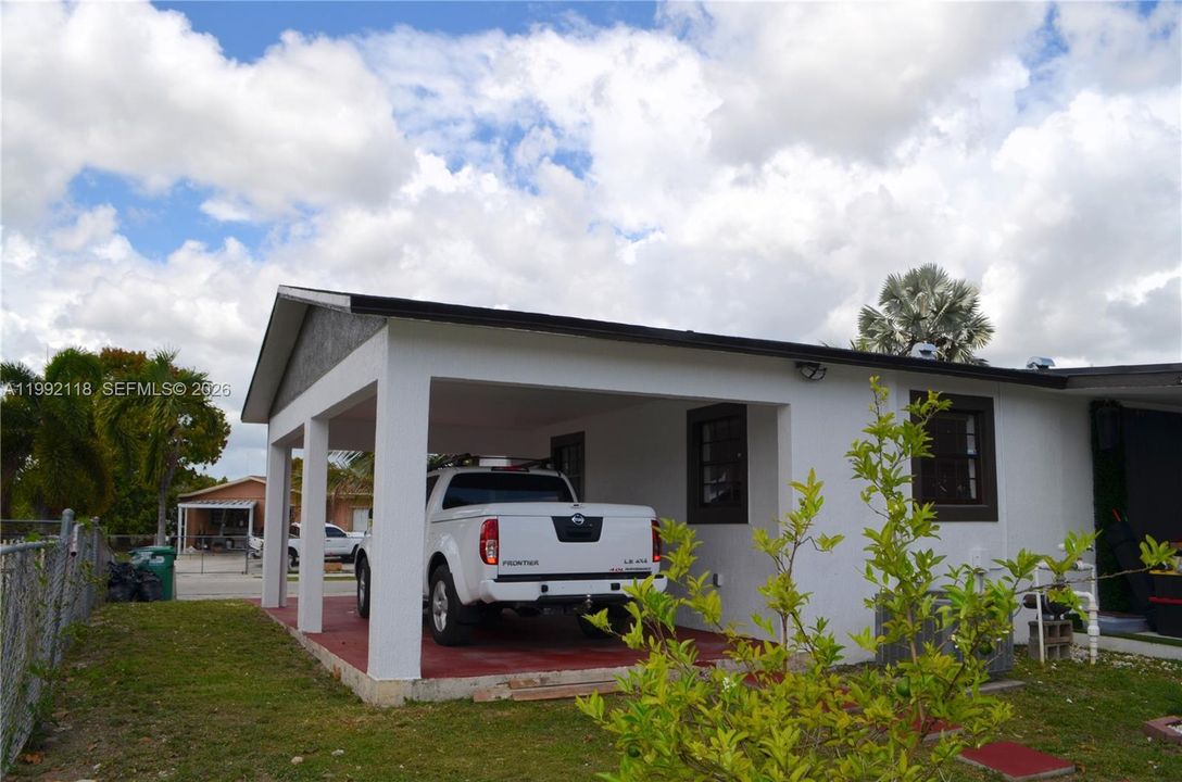 На продажу: $593,900 (4 спален, 3 ванн, 1580 Квадратных фут)