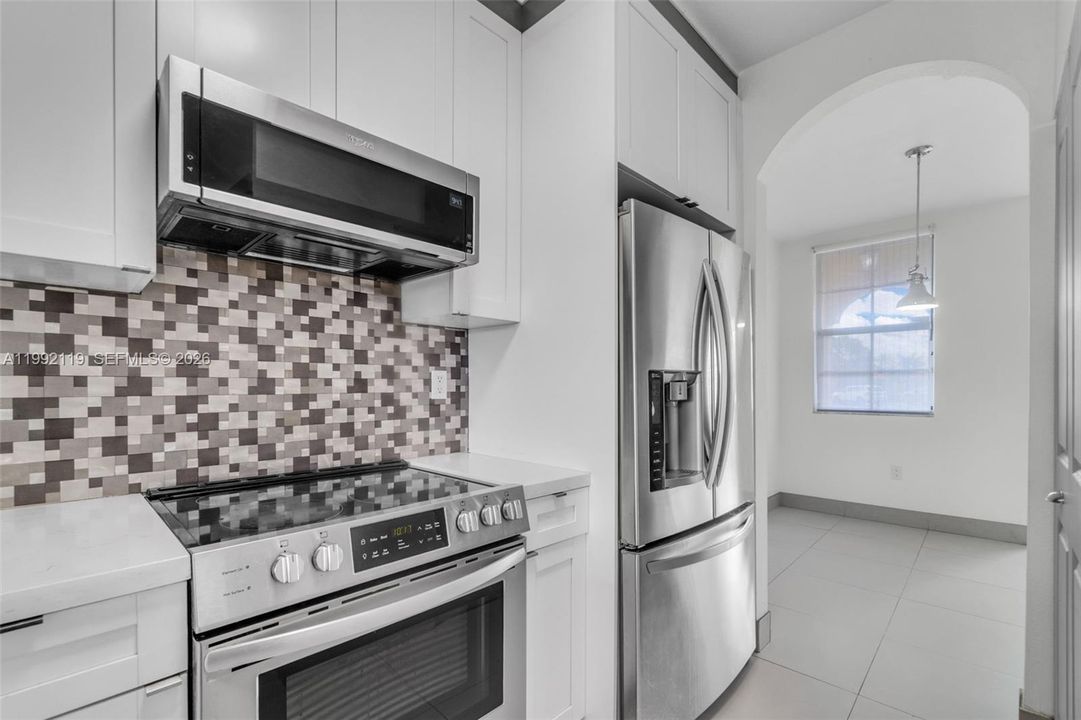 En Venta: $279,000 (3 camas, 2 baños, 1169 Pies cuadrados)