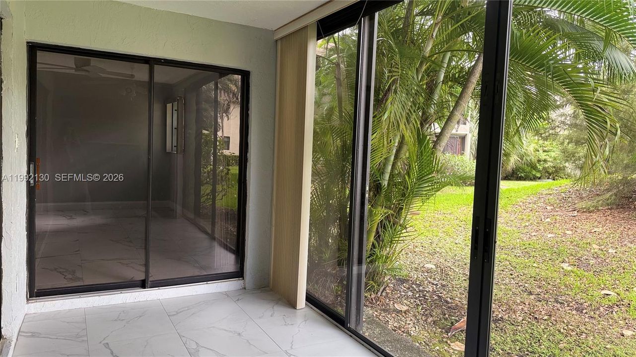 For Sale: $259,000 (2 beds, 2 baths, 1150 Square Feet)