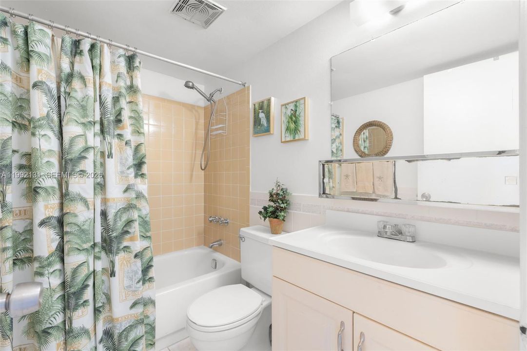 Guest Bathroom.  Tub/Shower combo.