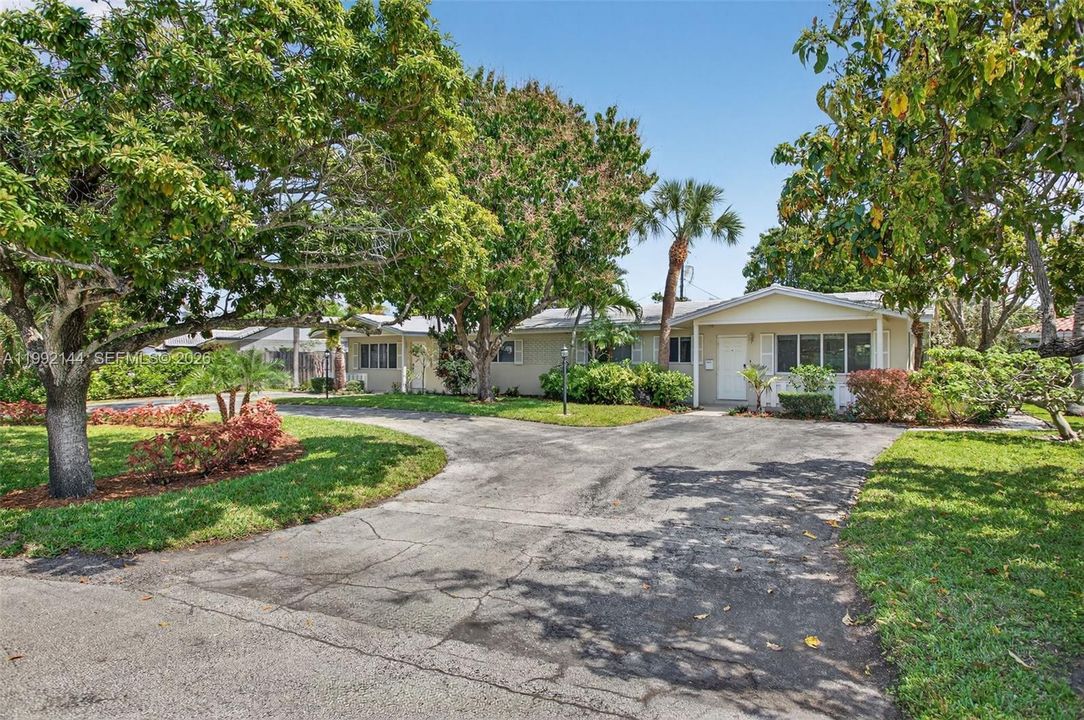 En Venta: $999,000 (0 camas, 0 baños, 2729 Pies cuadrados)