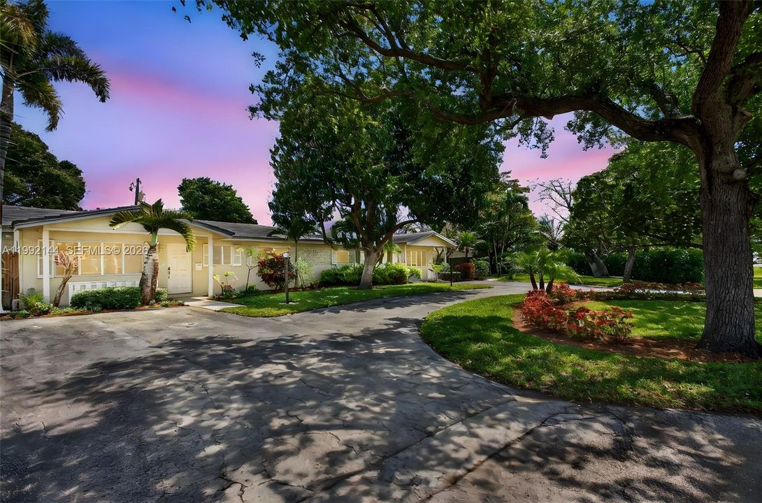 En Venta: $999,000 (0 camas, 0 baños, 2729 Pies cuadrados)