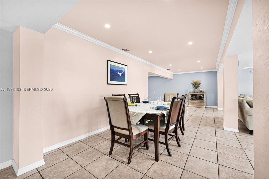 For Sale: $1,300,000 (5 beds, 3 baths, 2728 Square Feet)