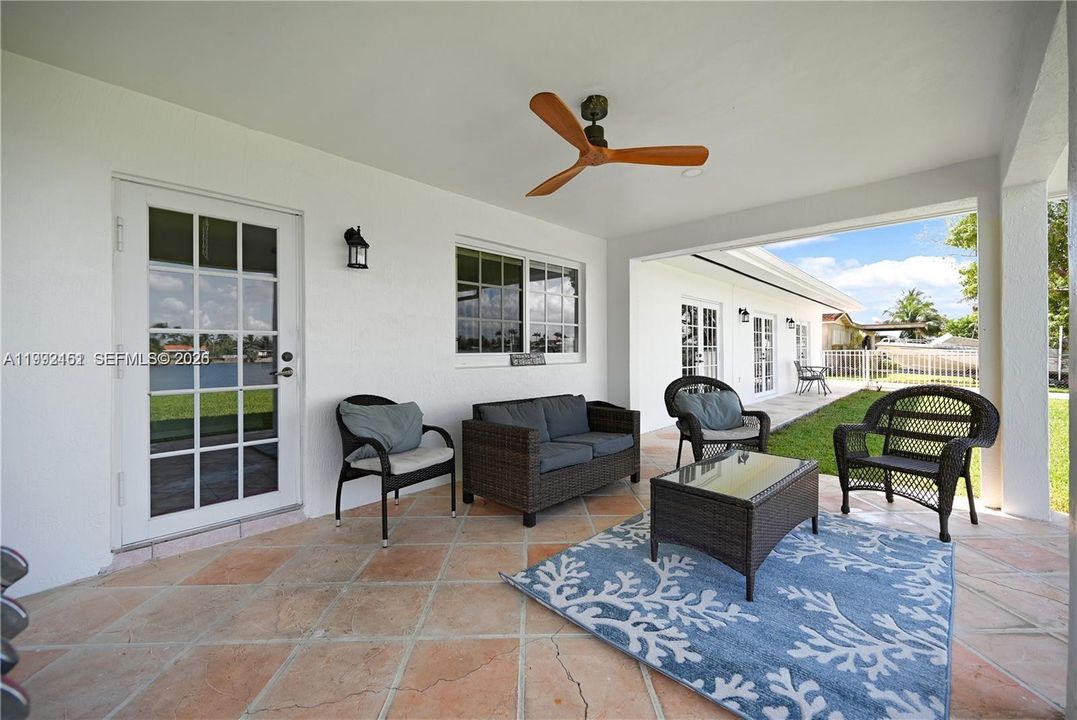 For Sale: $1,300,000 (5 beds, 3 baths, 2728 Square Feet)