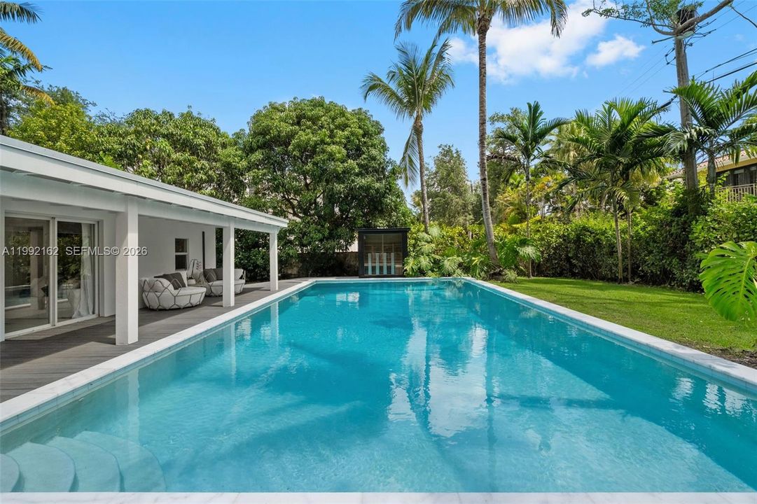 Active With Contract: $3,150,000 (4 beds, 3 baths, 2314 Square Feet)