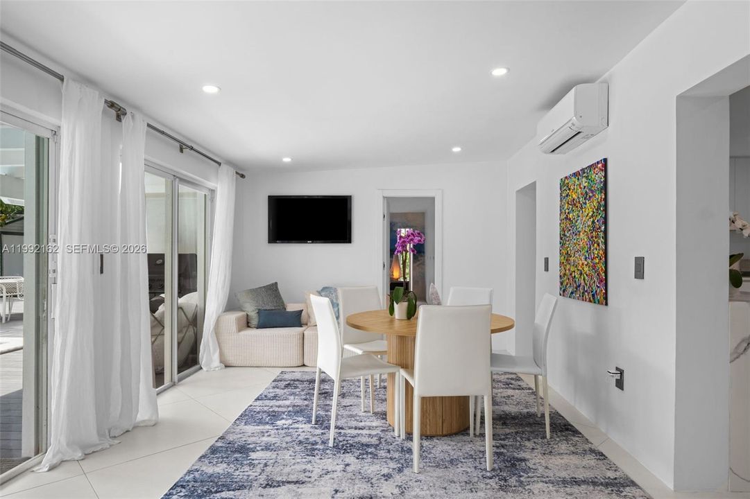 Active With Contract: $3,150,000 (4 beds, 3 baths, 2314 Square Feet)