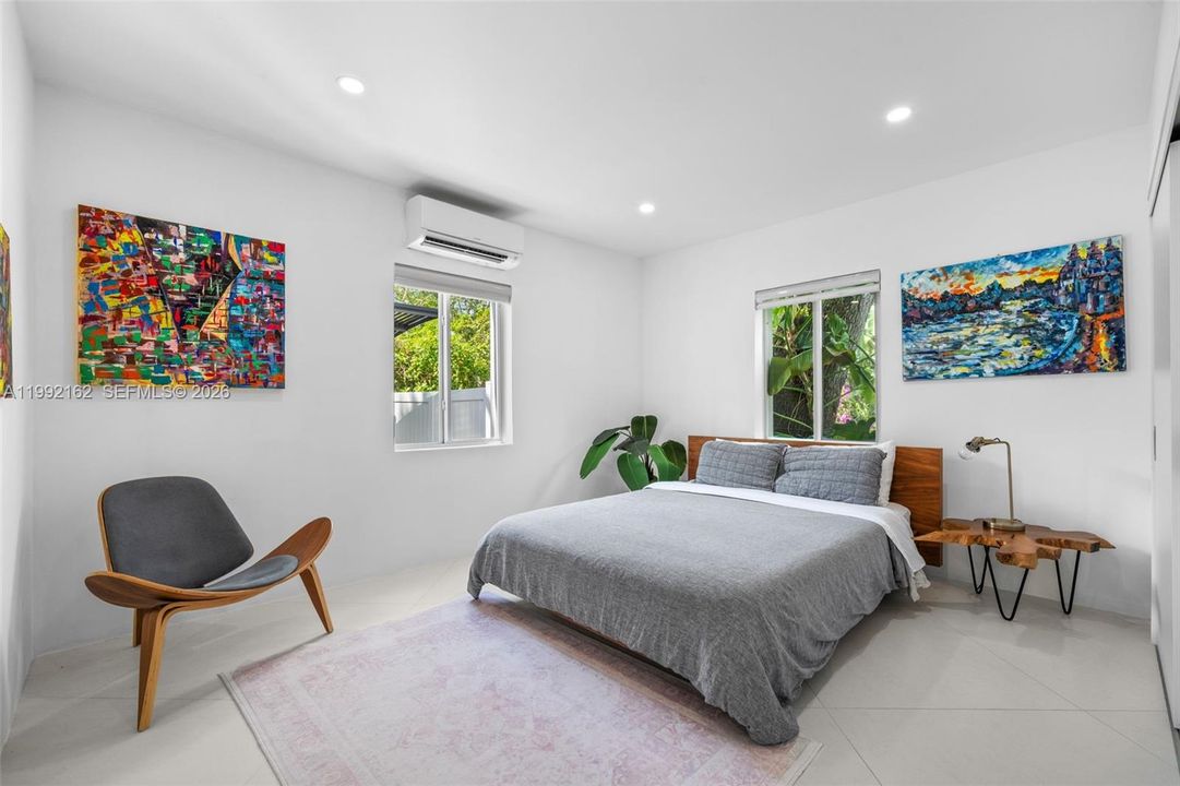 Active With Contract: $3,150,000 (4 beds, 3 baths, 2314 Square Feet)