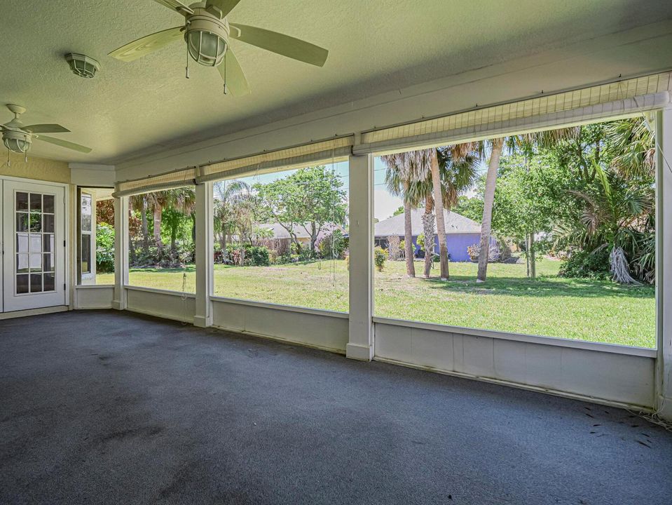 Laurel Point screened porch with yard