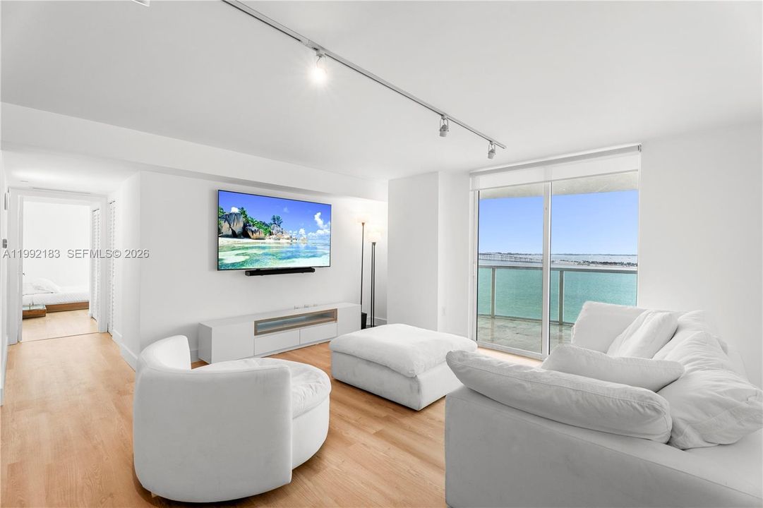 En Venta: $920,000 (2 camas, 2 baños, 1367 Pies cuadrados)