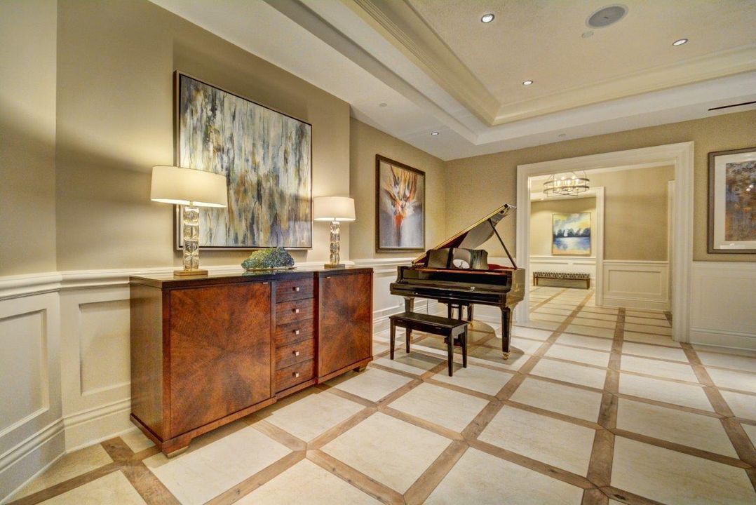 93-web-or-mls-089_6-player piano