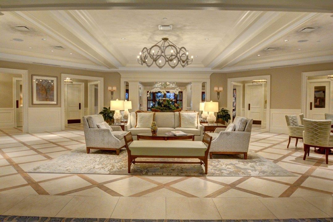 92-web-or-mls-088_5-gathering area