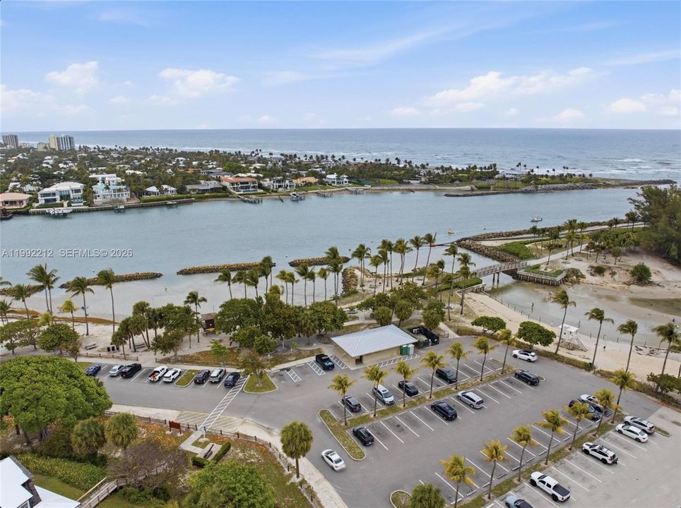 Close Proximity to Dubois Park.