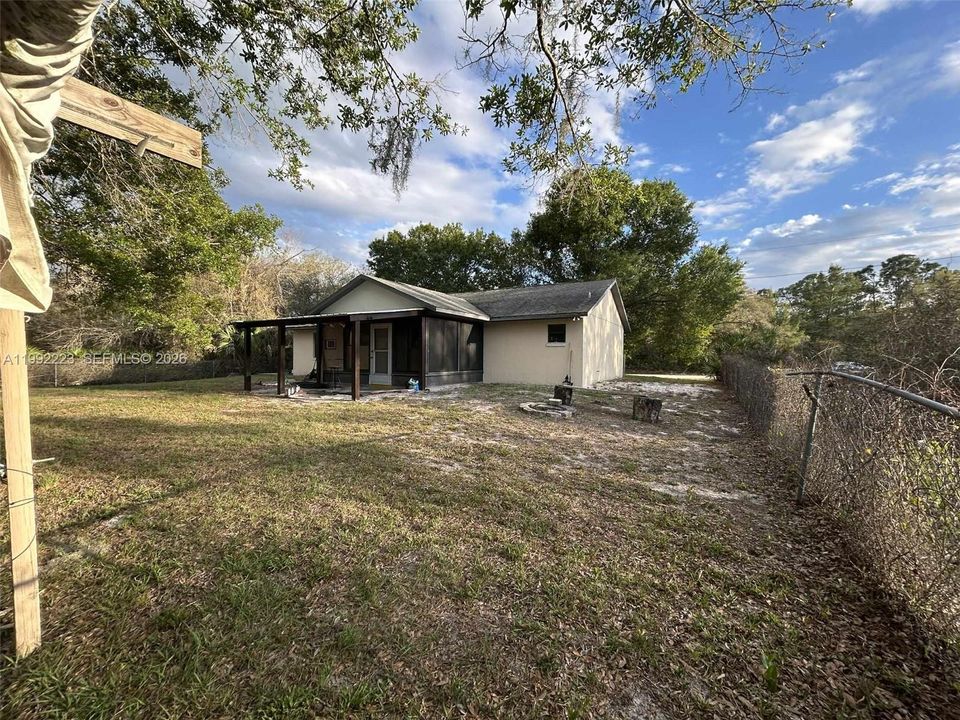 For Sale: $180,000 (2 beds, 2 baths, 1100 Square Feet)
