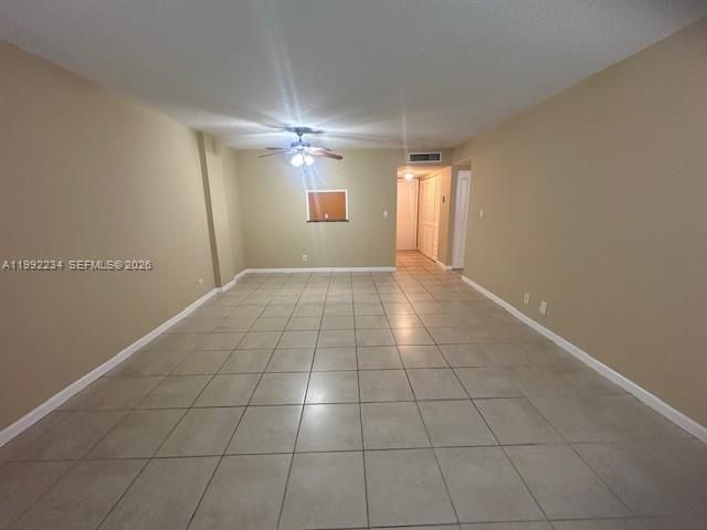 Active With Contract: $190,000 (1 beds, 1 baths, 699 Square Feet)