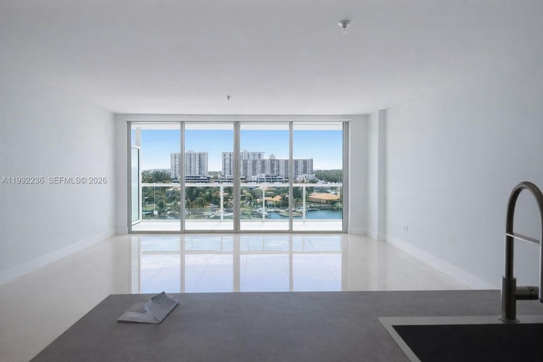 For Sale: $1,100,000 (3 beds, 2 baths, 1705 Square Feet)