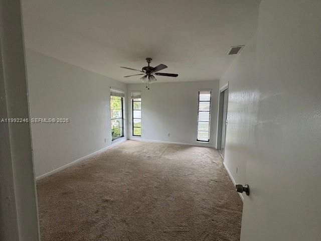 En Venta: $479,000 (3 camas, 2 baños, 2264 Pies cuadrados)
