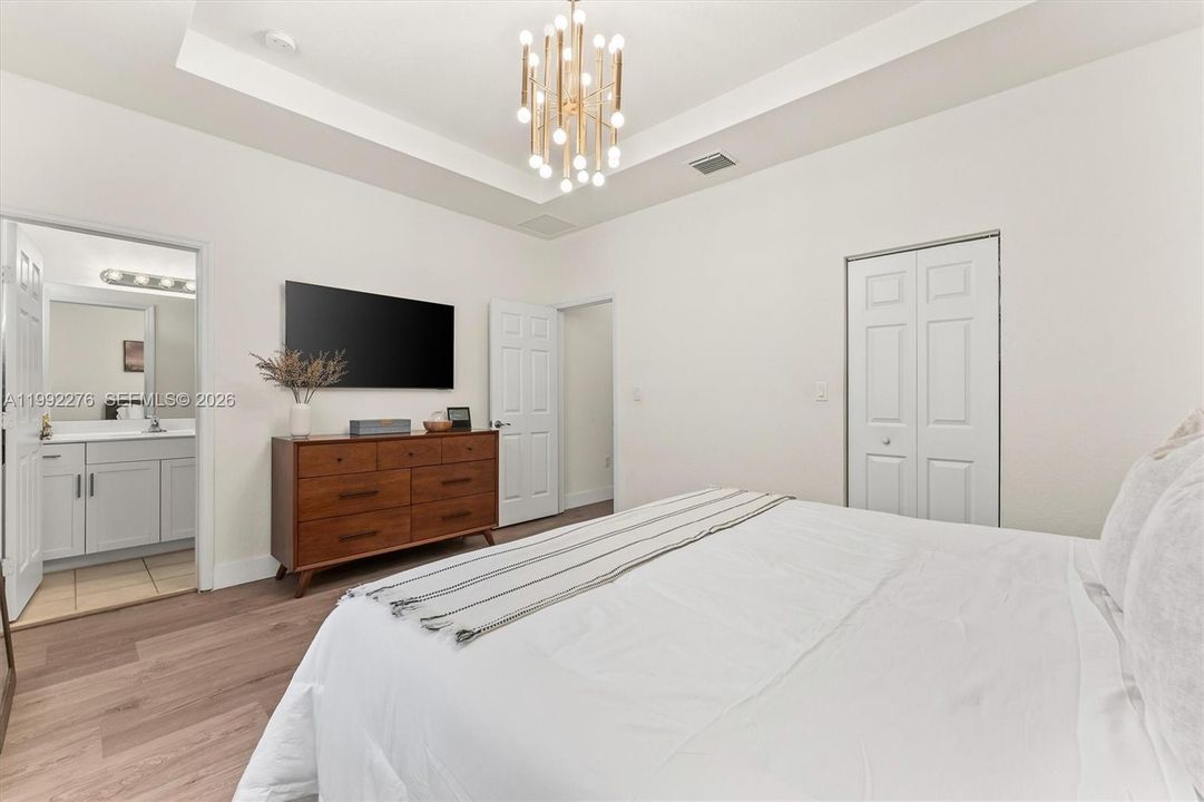 На продажу: $525,000 (3 спален, 2 ванн, 1650 Квадратных фут)