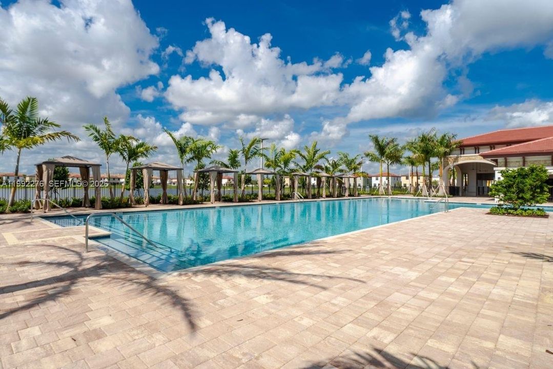 На продажу: $525,000 (3 спален, 2 ванн, 1650 Квадратных фут)