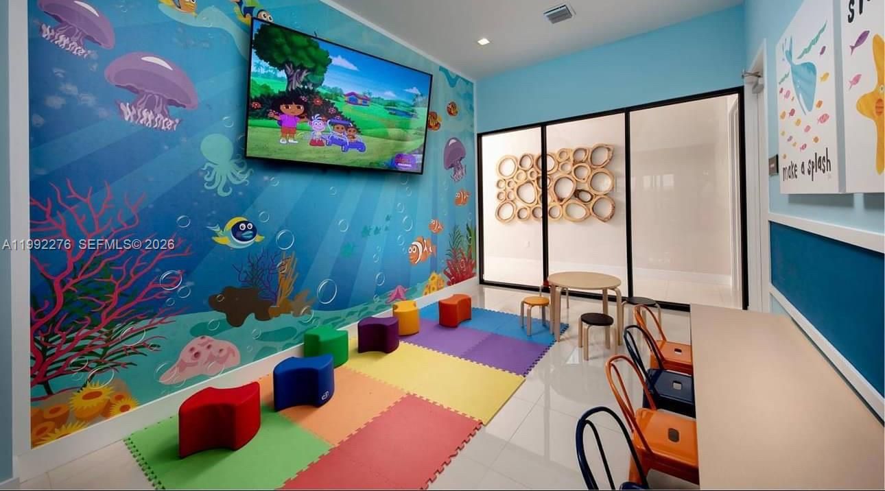 На продажу: $525,000 (3 спален, 2 ванн, 1650 Квадратных фут)