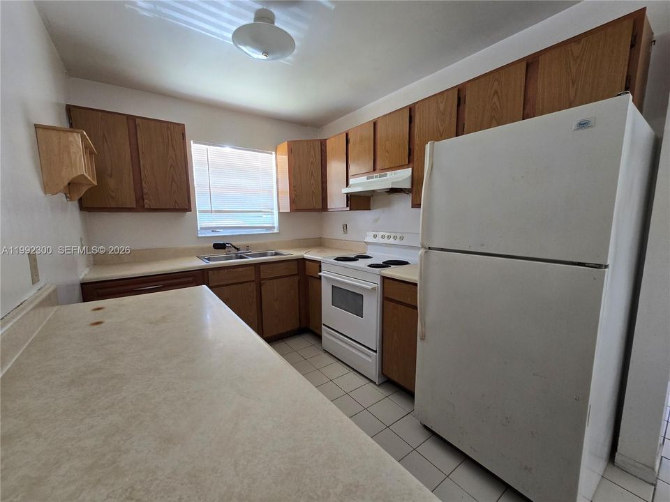 Active With Contract: $450,000 (0 beds, 0 baths, 1819 Square Feet)