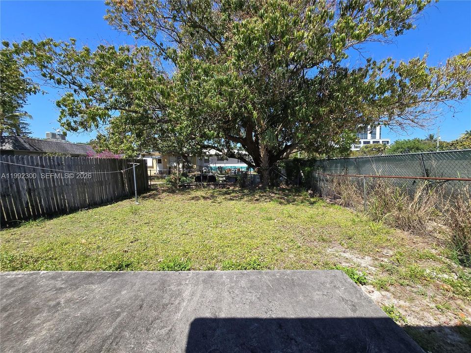 Active With Contract: $450,000 (0 beds, 0 baths, 1819 Square Feet)