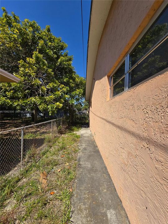 Active With Contract: $450,000 (0 beds, 0 baths, 1819 Square Feet)