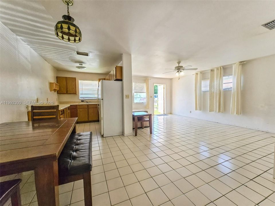 Active With Contract: $450,000 (0 beds, 0 baths, 1819 Square Feet)