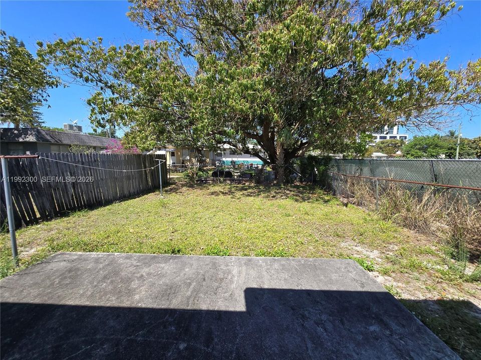 Active With Contract: $450,000 (0 beds, 0 baths, 1819 Square Feet)