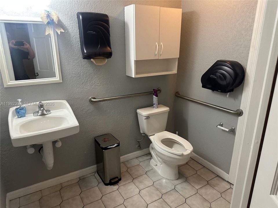 На продажу: $1,950,000 (0 спален, 0 ванн, 0 Квадратных фут)